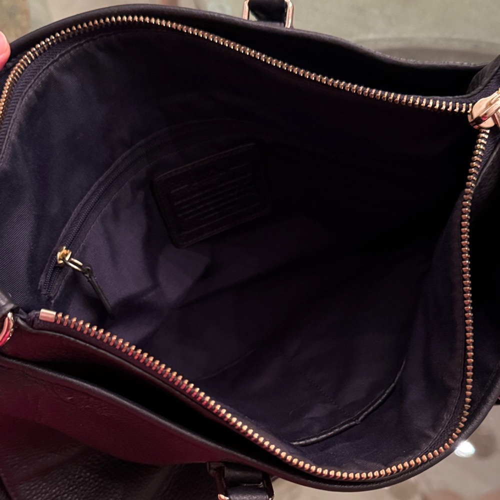Coach Luxurious Black Leather Satchel - Picture 6 of 12